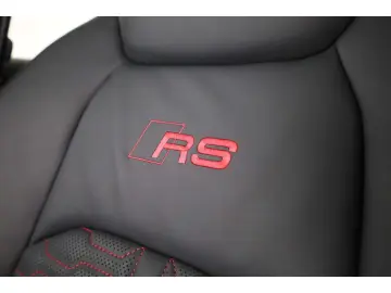 RS6 Avant quattro LP  175.510 B&O Pano