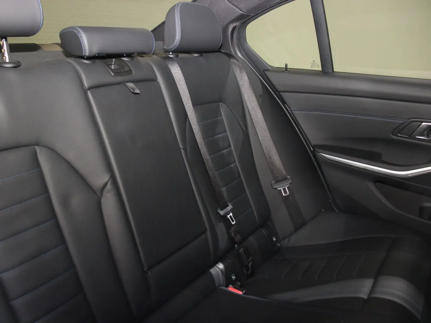 M340d xDrive Limousine HiFi DAB LED RFK Shz PDC