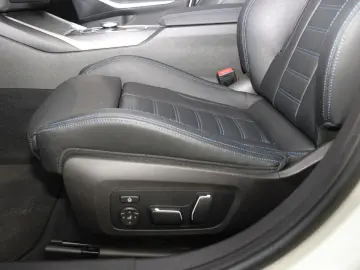 M340d xDrive Limousine HiFi DAB LED RFK Shz PDC