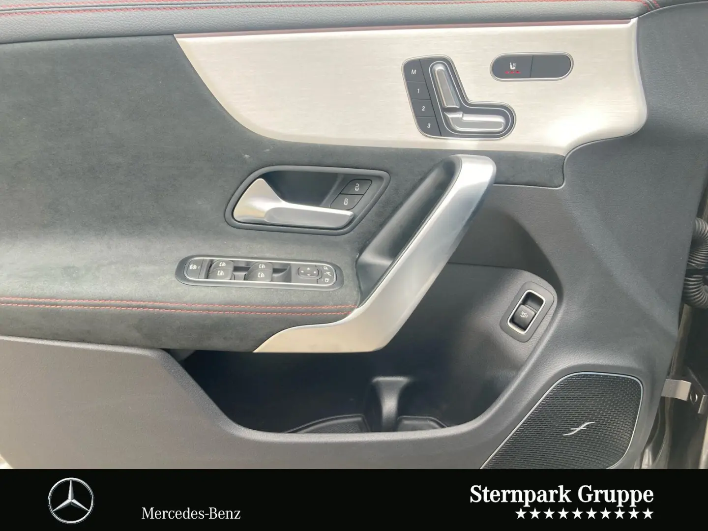 CLA 250 4M AMG Premium Memory Burmester 360  18