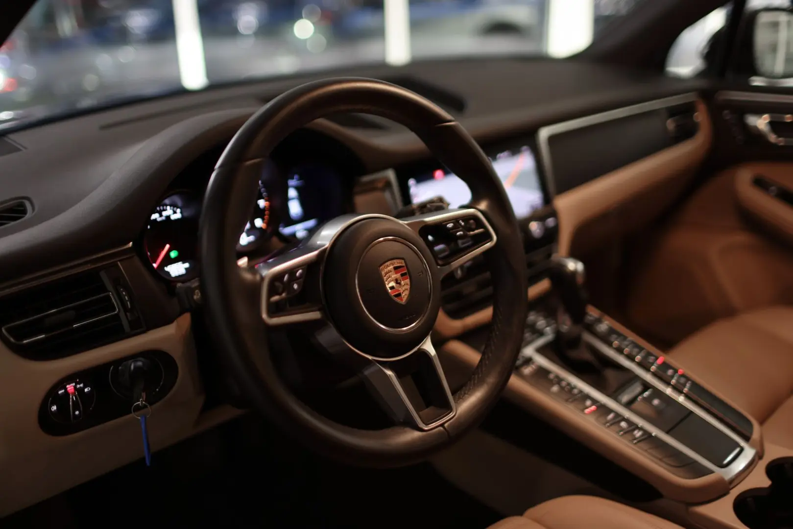 Macan 1. BESITZ   14-WEGE   20-ZOLL-TURBO   DAB