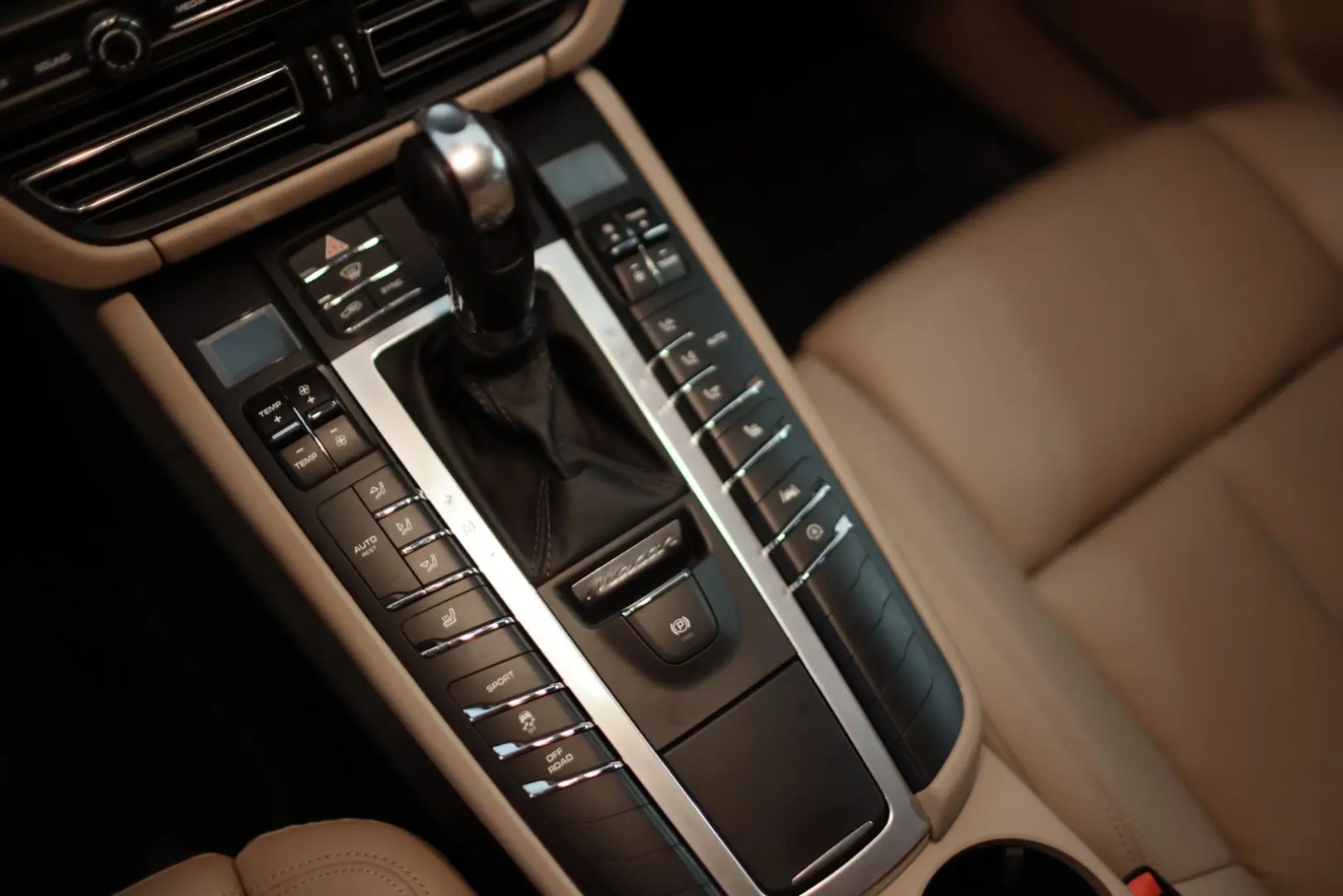 Macan 1. BESITZ   14-WEGE   20-ZOLL-TURBO   DAB