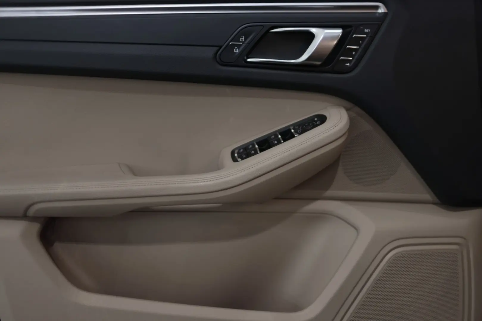 Macan 1. BESITZ   14-WEGE   20-ZOLL-TURBO   DAB