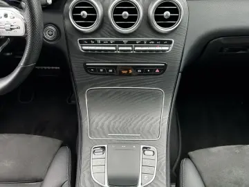 GLC 300de 4M AMG-Line NAV LED KAM ACC PANO 20ZO