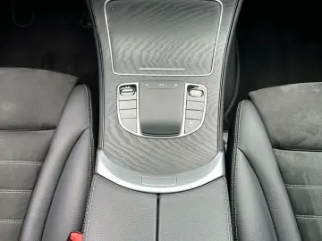 GLC 300de 4M AMG-Line NAV LED KAM ACC PANO 20ZO