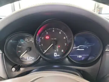 Macan 2.0T  360  Navi LED ACC