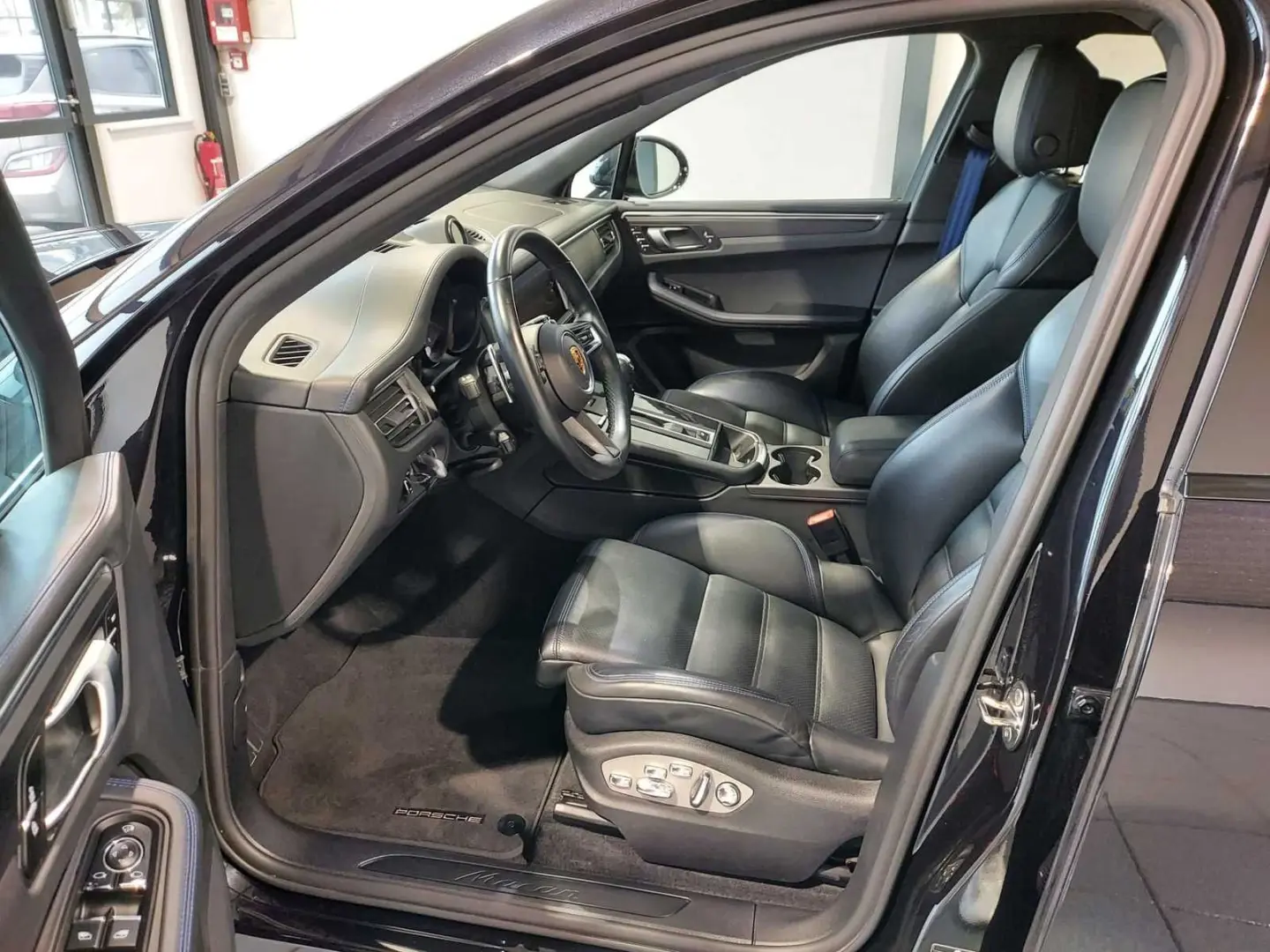 Macan 2.0T  360  Navi LED ACC