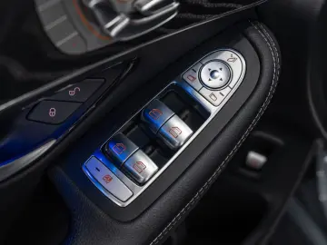 GLC 400d 4Matic AMG-LINE NIGHT LED 20 LM DAB AHK