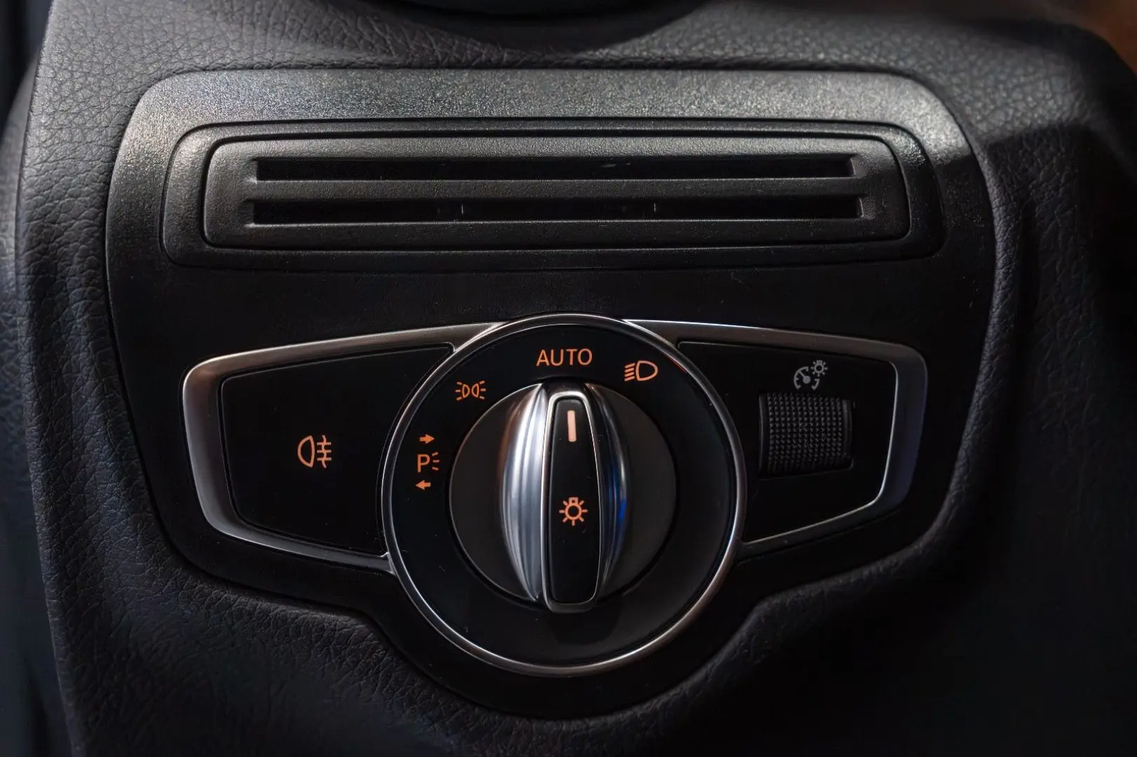 GLC 400d 4Matic AMG-LINE NIGHT LED 20 LM DAB AHK