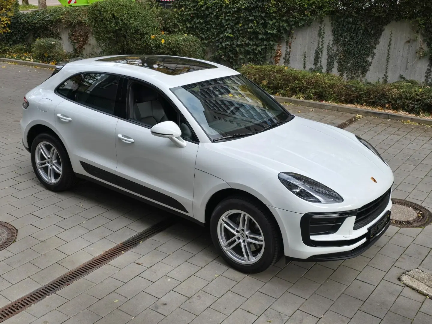 Macan2.0   Pano Kamera  el.Sitze AppleCarSiri