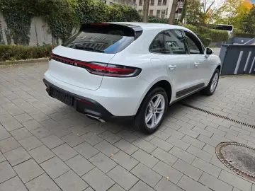 Macan2.0   Pano Kamera  el.Sitze AppleCarSiri