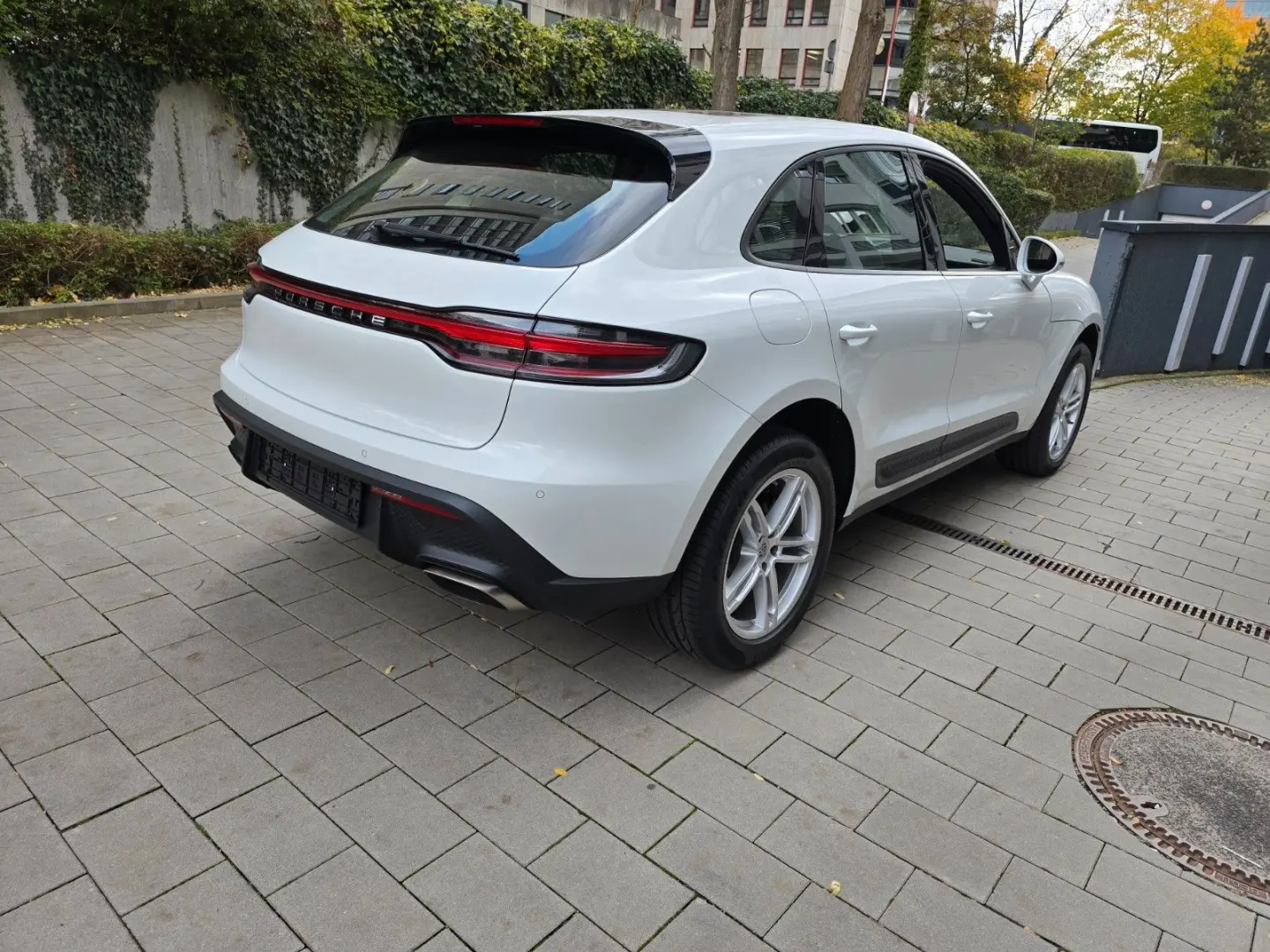Macan2.0   Pano Kamera  el.Sitze AppleCarSiri