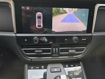 Macan2.0   Pano Kamera  el.Sitze AppleCarSiri