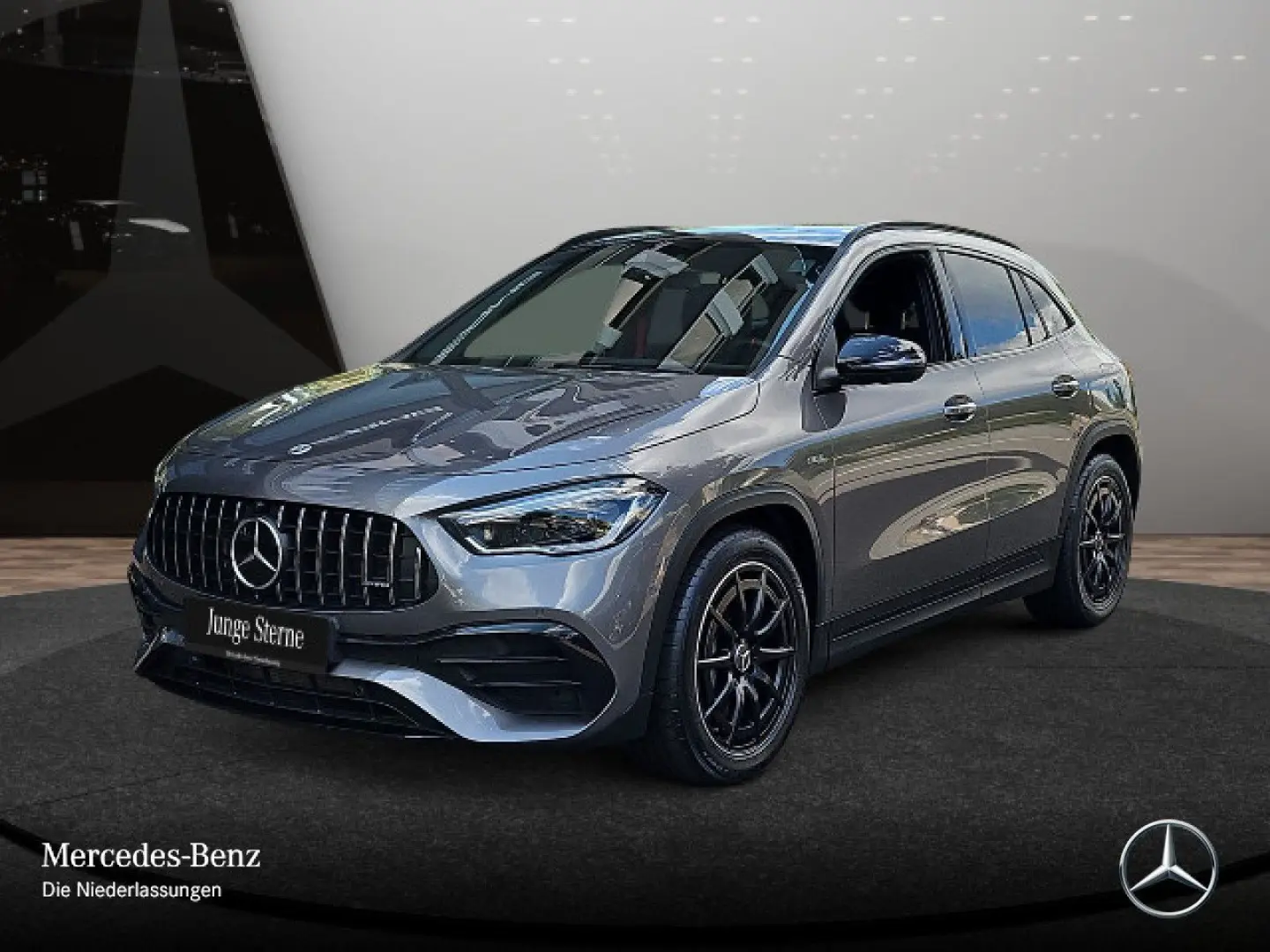 GLA 45 4M  AMG Night MBUX HiEnd Distr Pano Mbeam