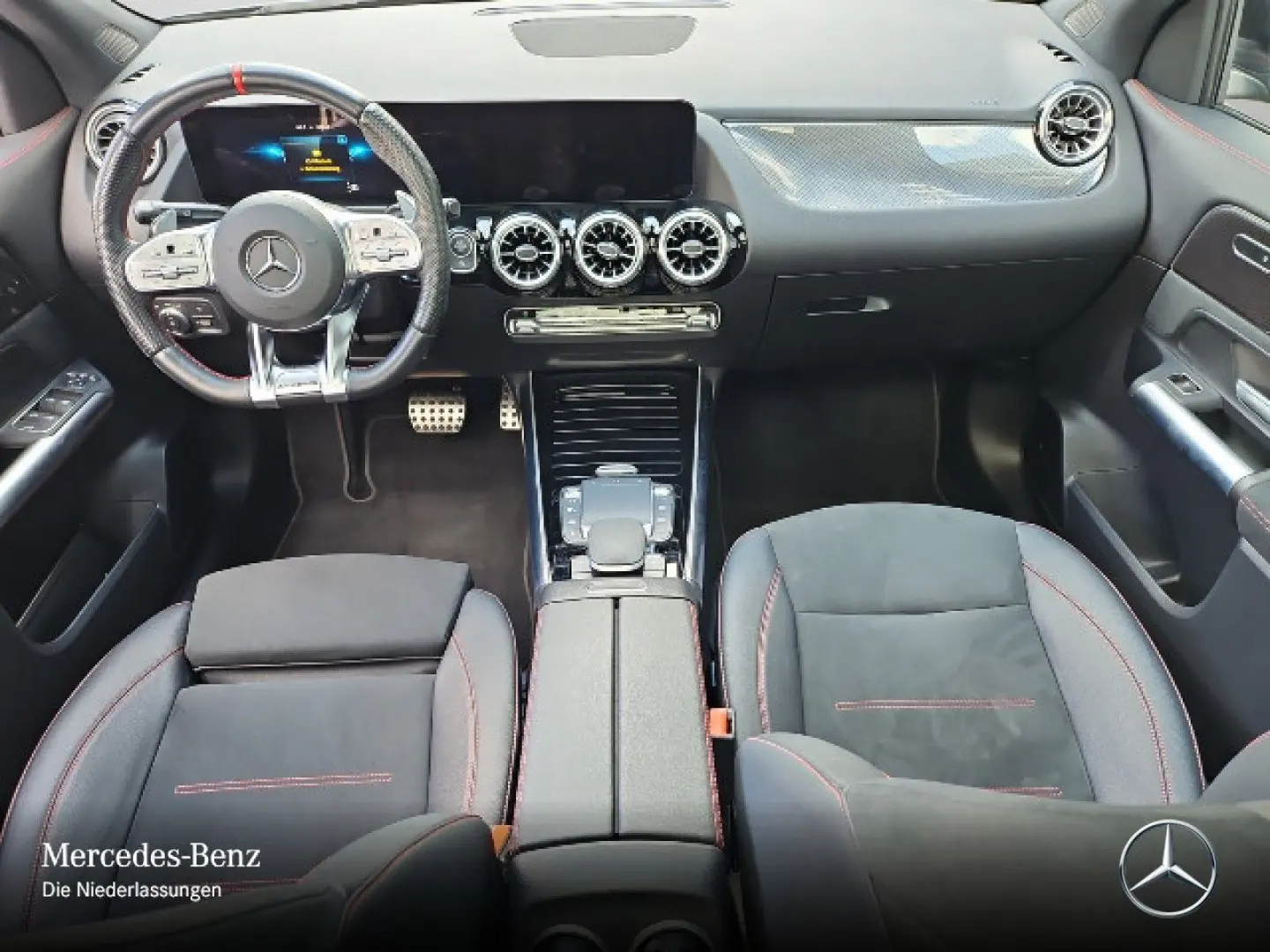 GLA 45 4M  AMG Night MBUX HiEnd Distr Pano Mbeam