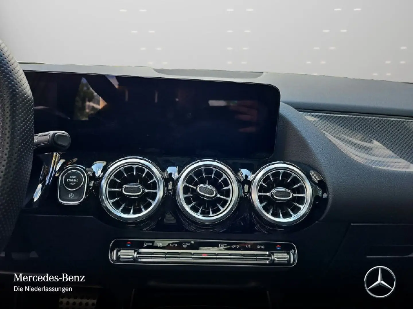 GLA 45 4M  AMG Night MBUX HiEnd Distr Pano Mbeam