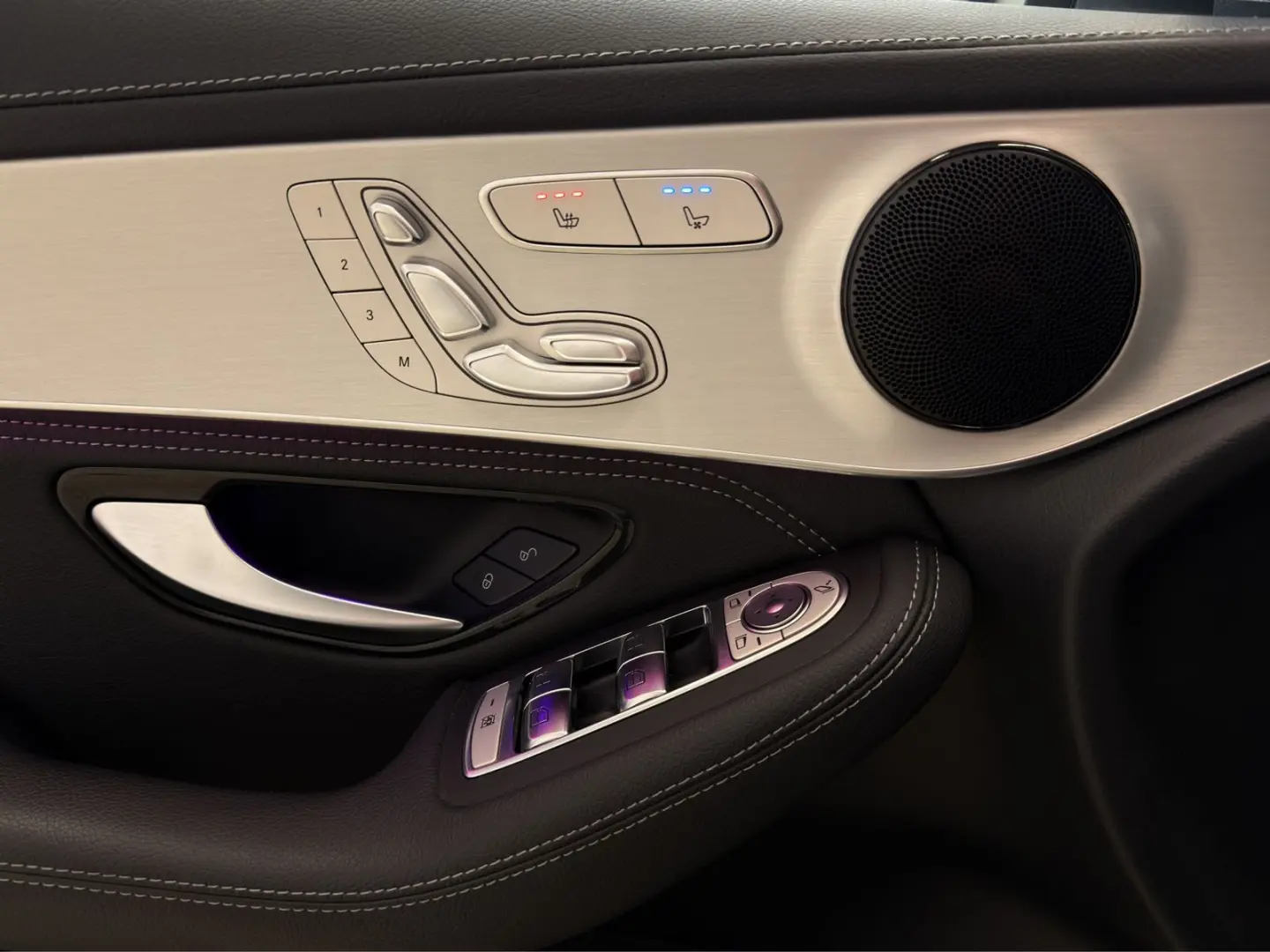 GLC 300 de 4M MEMORY Sitzklima HUD AHK 360