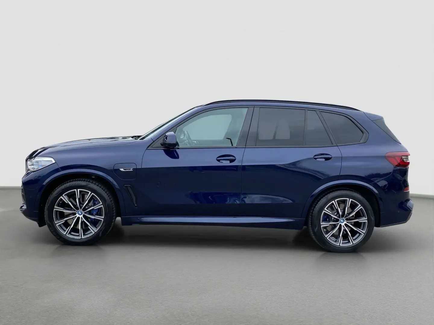 X5 xDrive 45e (M-Sport Navi AHK Pano HUD HK ACC)