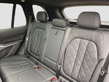 X5 xDrive 45e (M-Sport Navi AHK Pano HUD HK ACC)