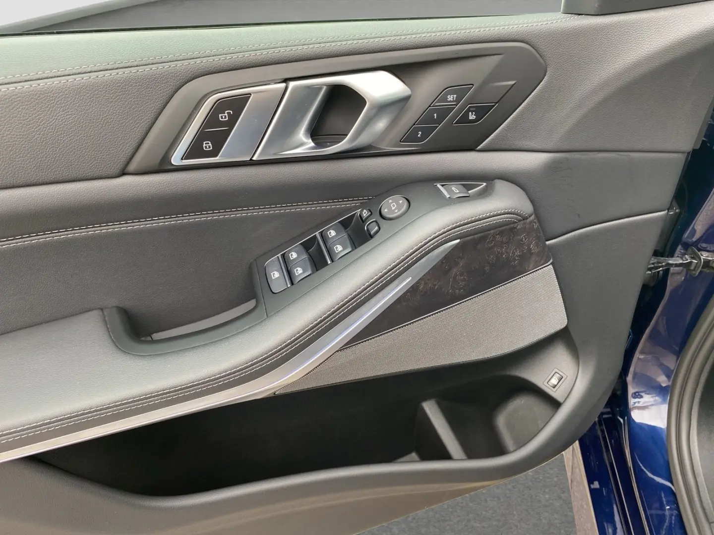 X5 xDrive 45e (M-Sport Navi AHK Pano HUD HK ACC)