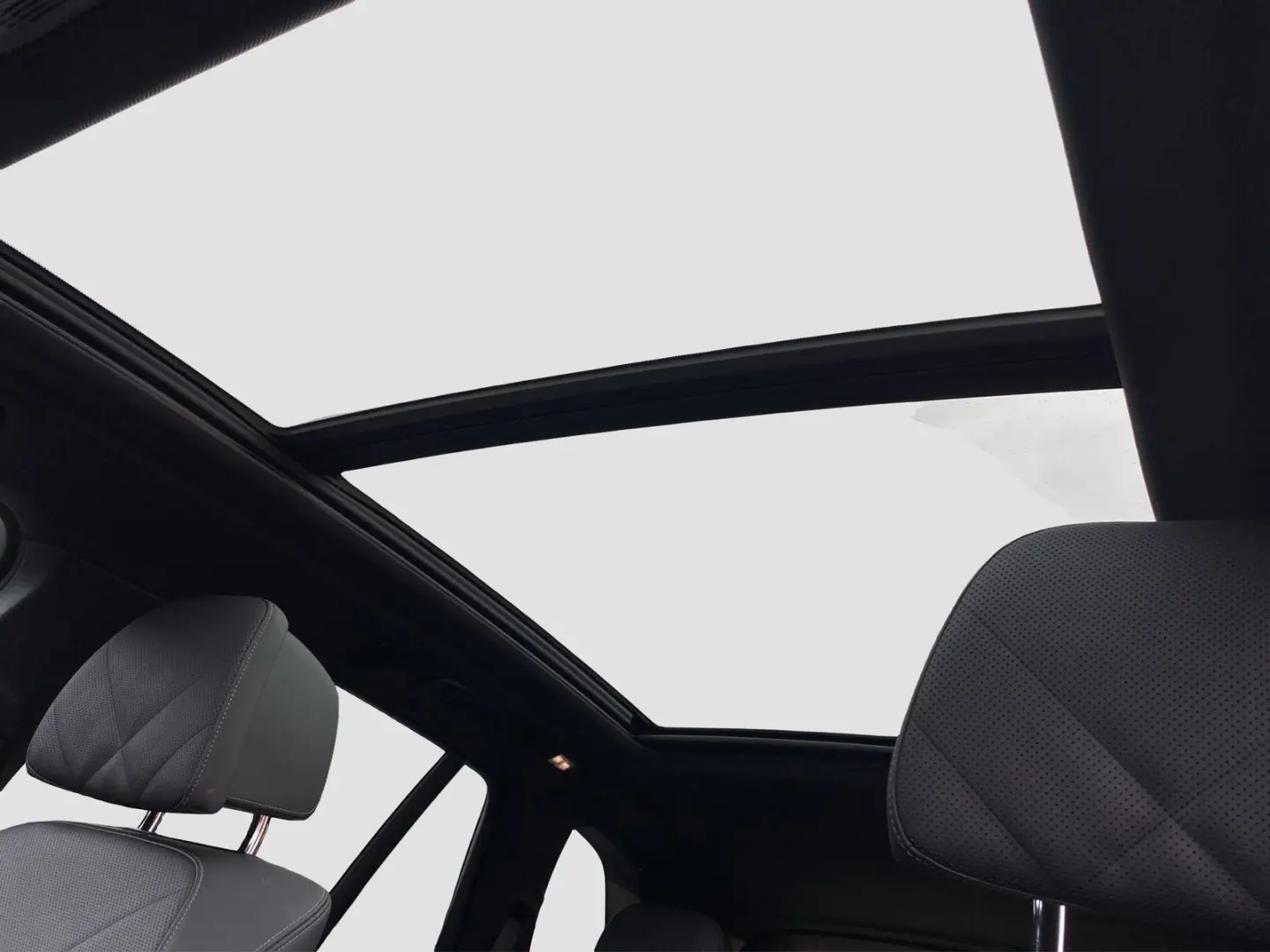 X5 xDrive 45e (M-Sport Navi AHK Pano HUD HK ACC)