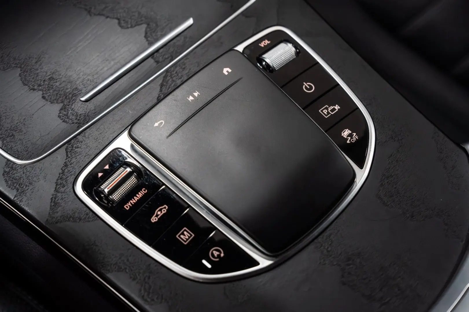 GLC 400d 4Matic AIRMATIC EXCLUSIVE-INTER. 19 LM