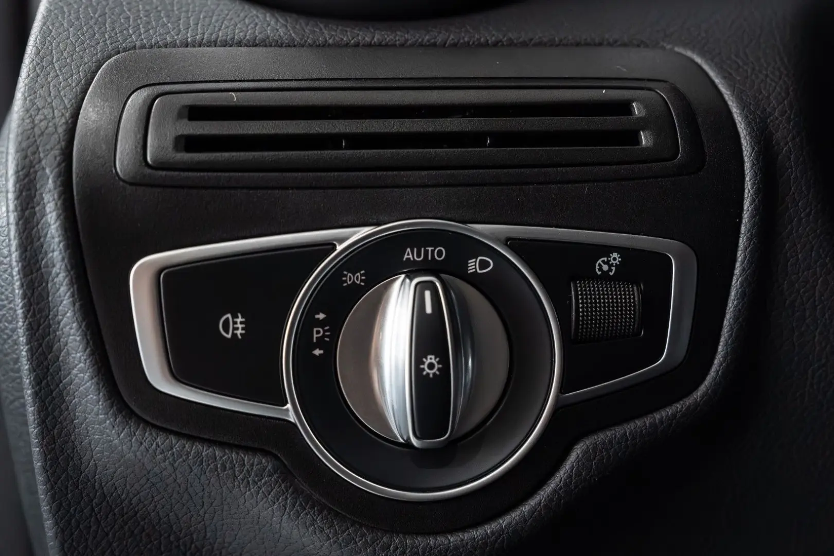 GLC 400d 4Matic AIRMATIC EXCLUSIVE-INTER. 19 LM