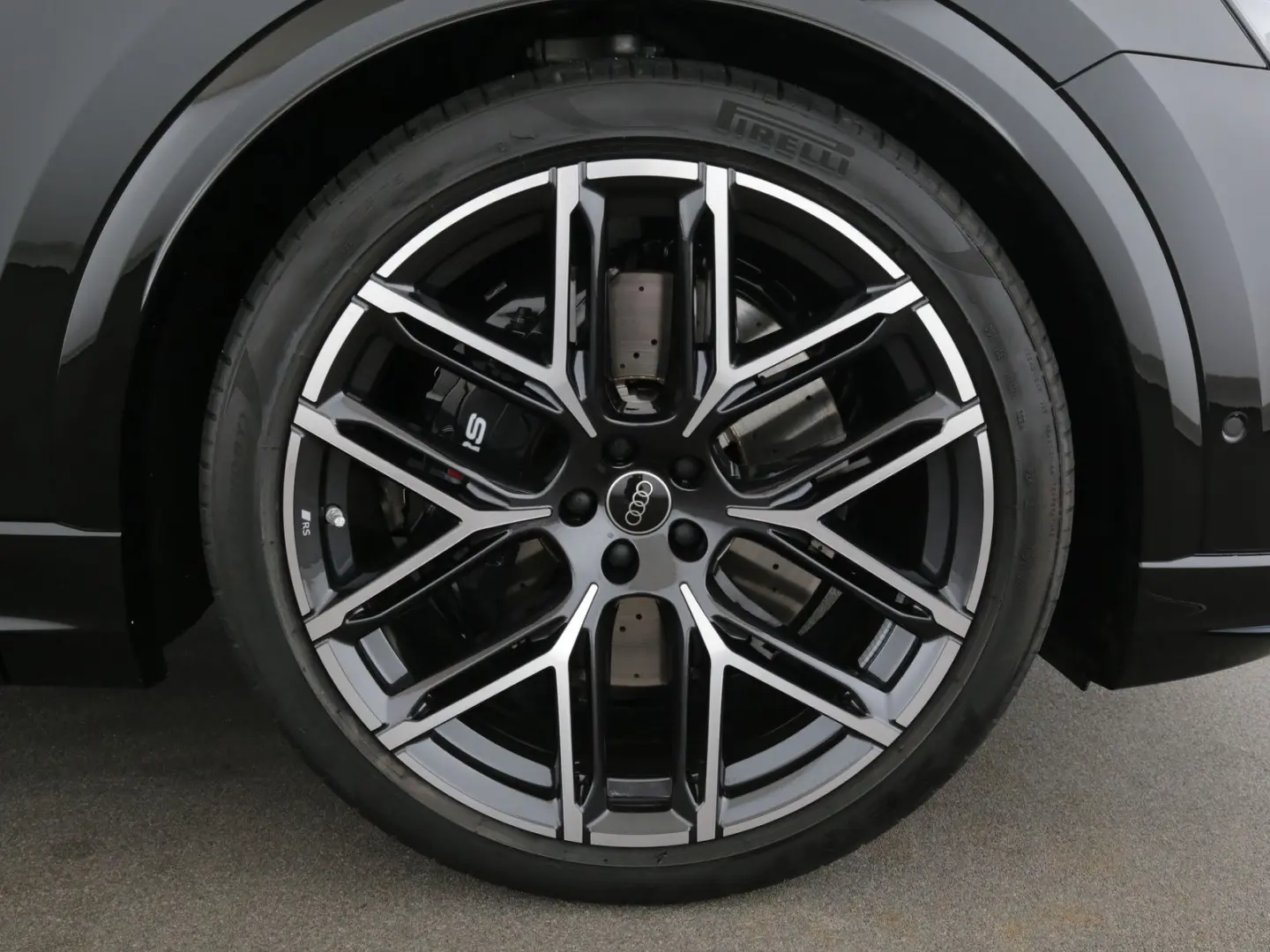 Audi RS Q8 SUV 4.0 TFSI