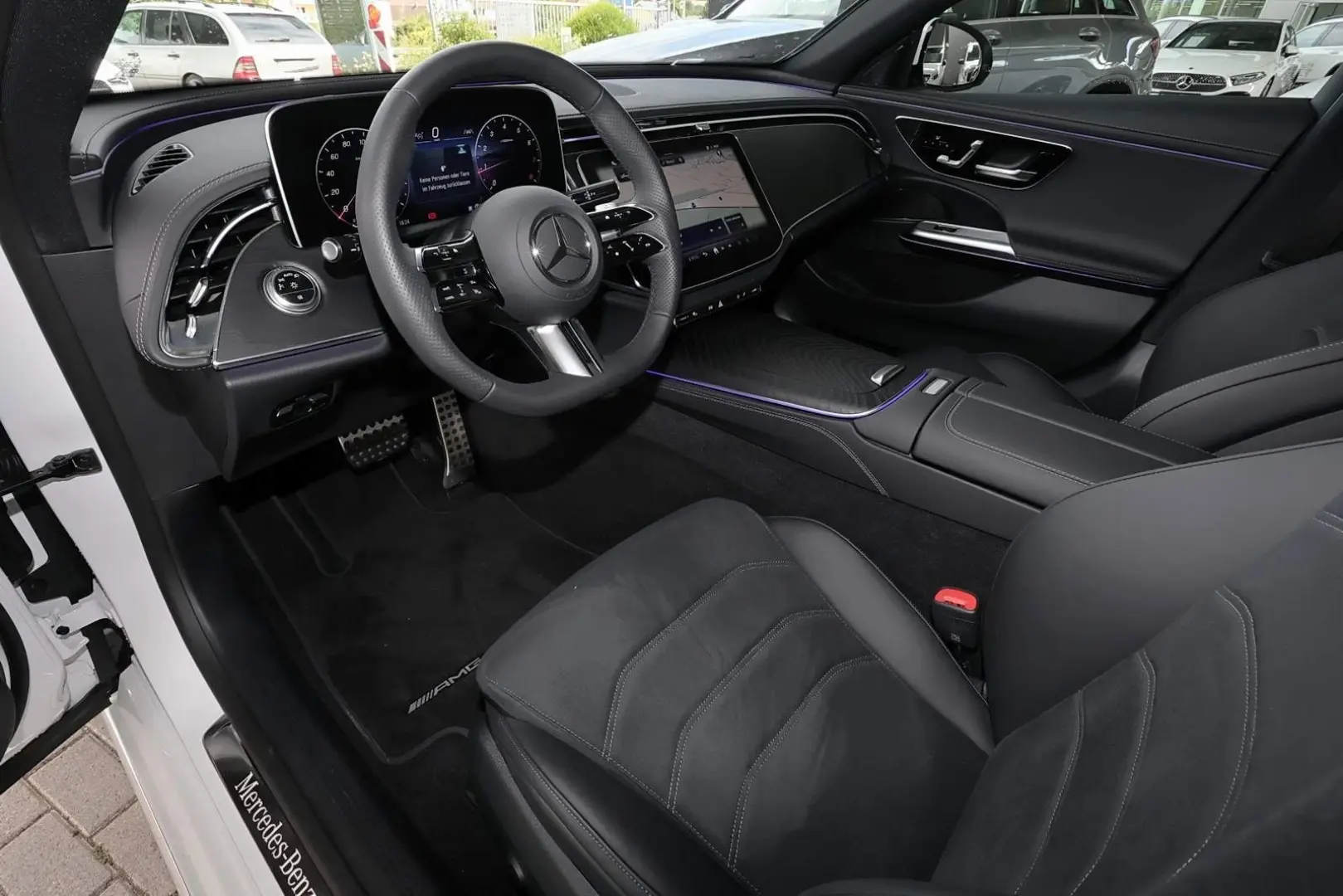 E 200 AMG DISTRONIC TOTWINKEL MEMORY 360  19