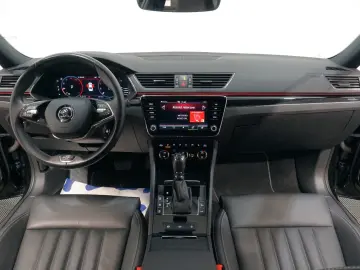 Superb Lim. L&K 2.0 TDI Tempomat LED Leder DAB