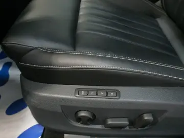 Superb Lim. L&K 2.0 TDI Tempomat LED Leder DAB