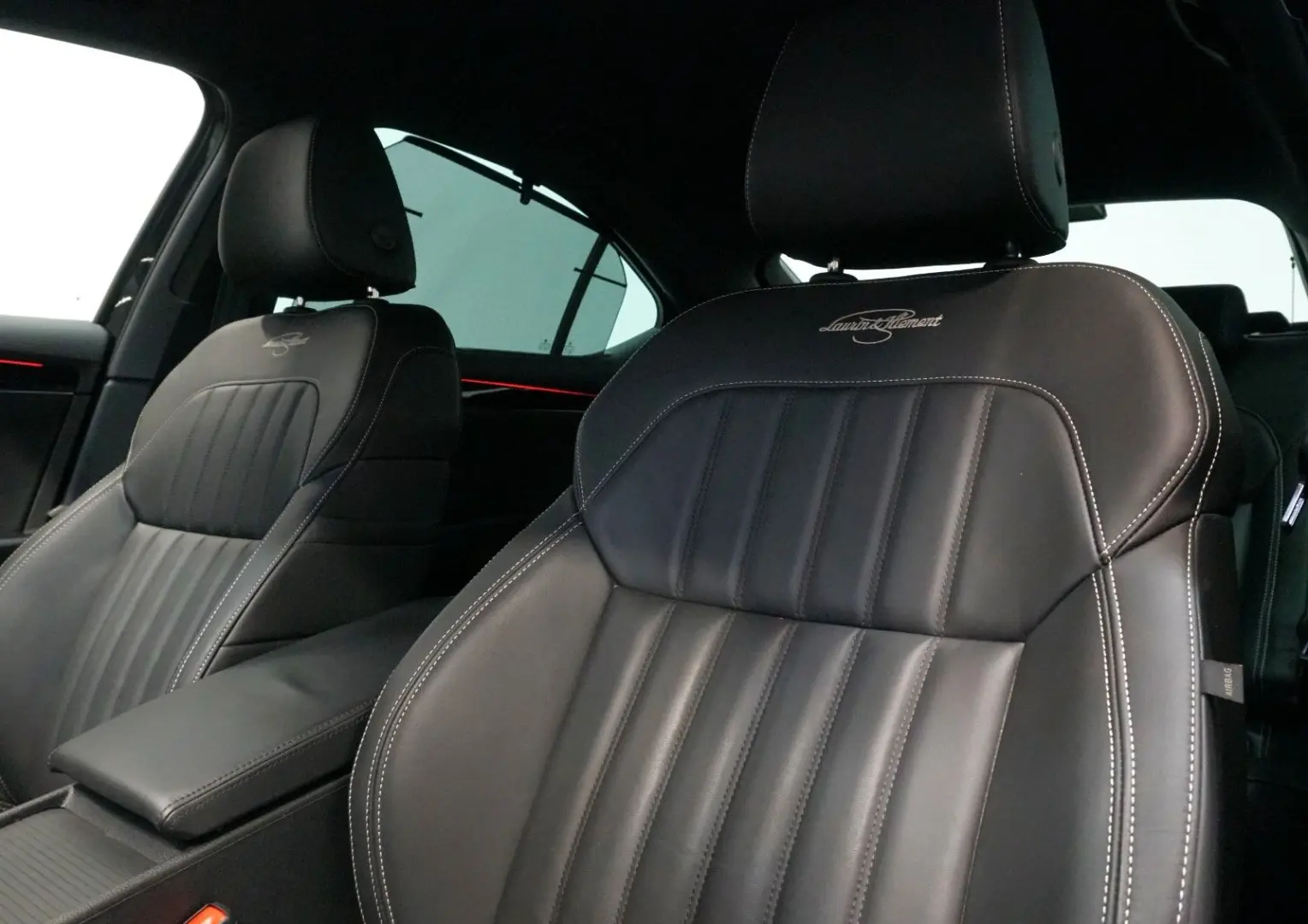 Superb Lim. L&K 2.0 TDI Tempomat LED Leder DAB