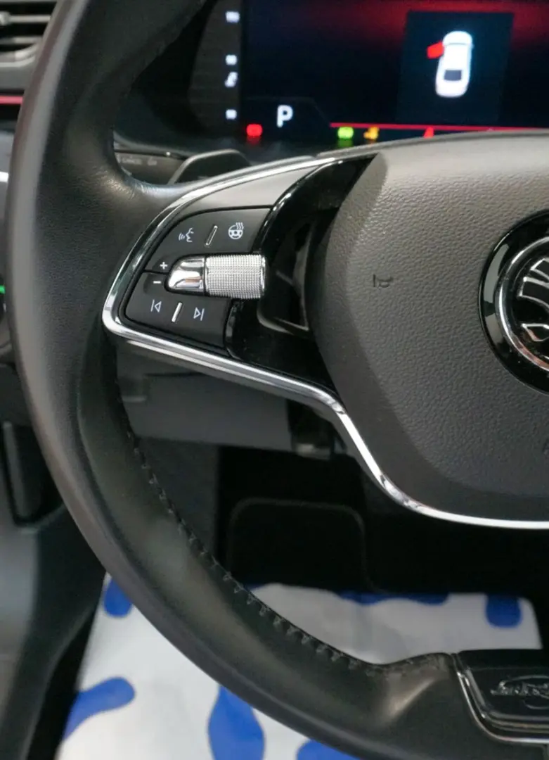 Superb Lim. L&K 2.0 TDI Tempomat LED Leder DAB