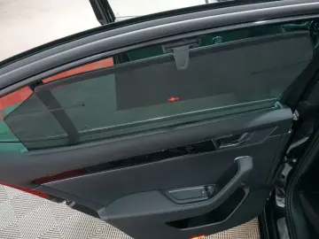 Superb Lim. L&K 2.0 TDI Tempomat LED Leder DAB