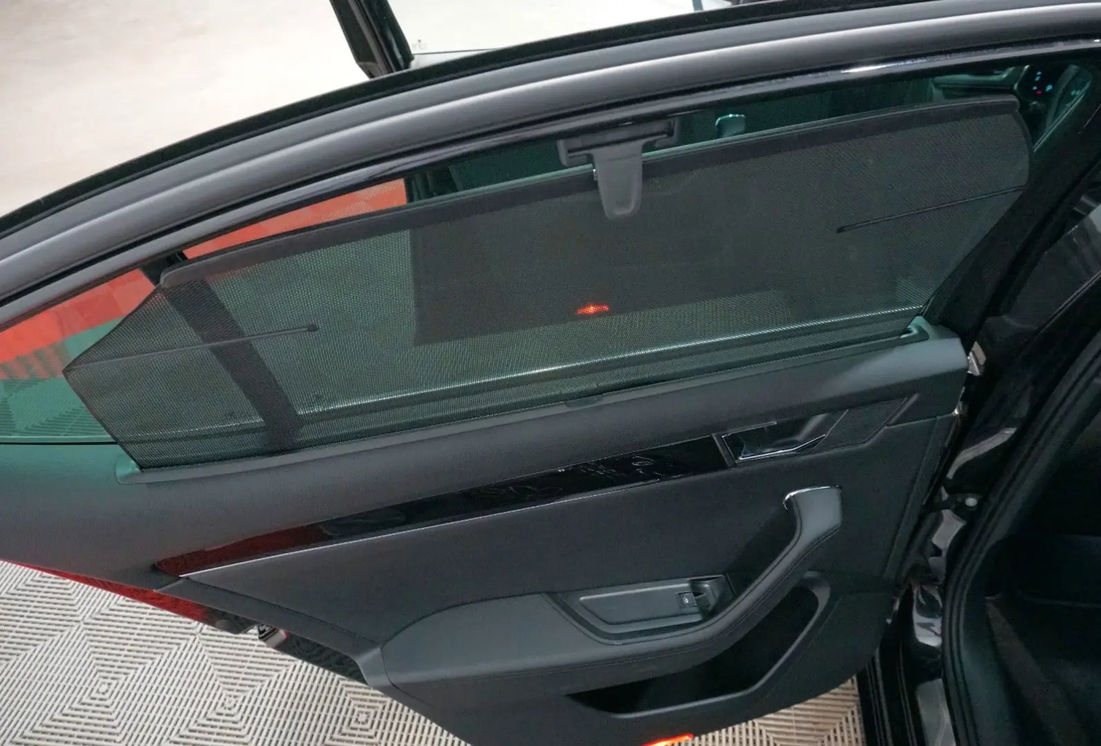 Superb Lim. L&K 2.0 TDI Tempomat LED Leder DAB