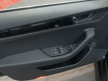 Superb Lim. L&K 2.0 TDI Tempomat LED Leder DAB