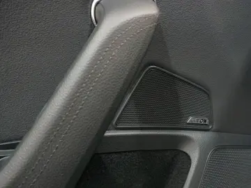 Superb Lim. L&K 2.0 TDI Tempomat LED Leder DAB