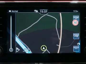 Superb Lim. L&K 2.0 TDI Tempomat LED Leder DAB