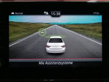 Superb Lim. L&K 2.0 TDI Tempomat LED Leder DAB