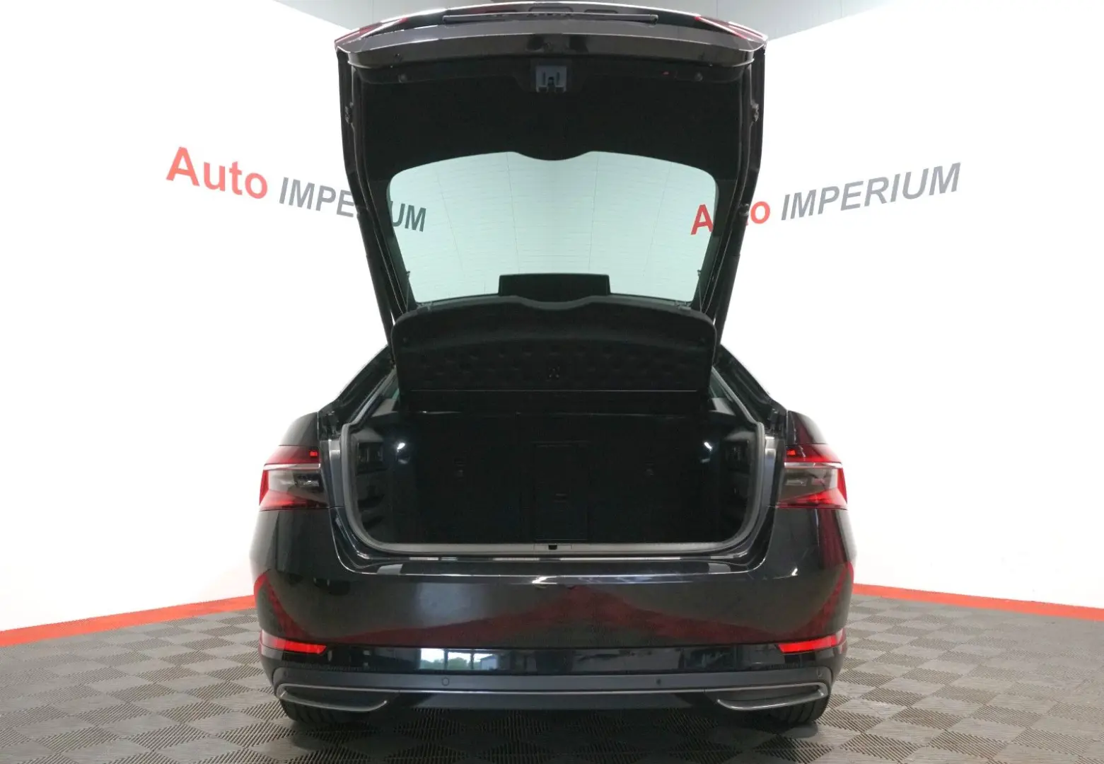 Superb Lim. L&K 2.0 TDI Tempomat LED Leder DAB