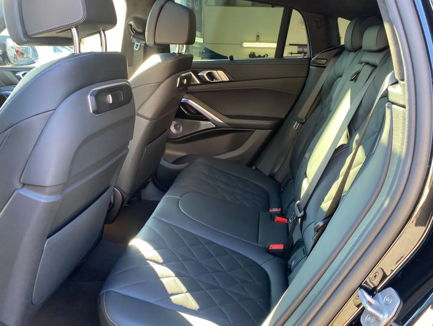 X6 M60 i xDrive UPE 148.000€ SoftClose Pano DAB