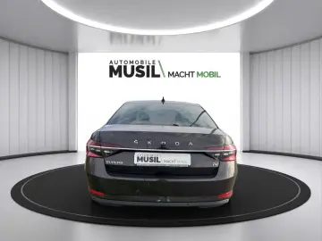 Superb Lim.  iV LED Navi AHK Sound ACC SoH 90%