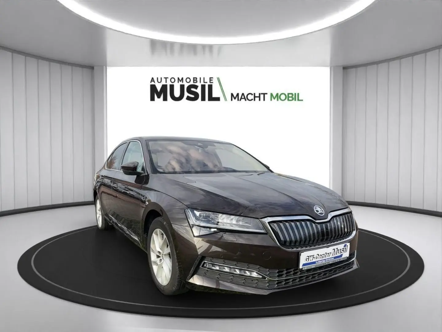 Superb Lim.  iV LED Navi AHK Sound ACC SoH 90%