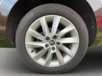 Superb Lim.  iV LED Navi AHK Sound ACC SoH 90%