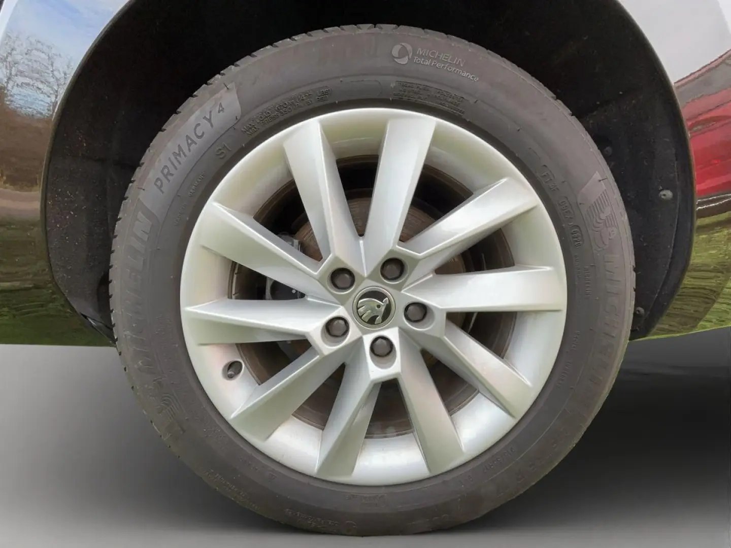 Superb Lim.  iV LED Navi AHK Sound ACC SoH 90%