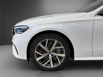 E 300 e Avantgarde-Plus Head-UP AHK FA-Paket