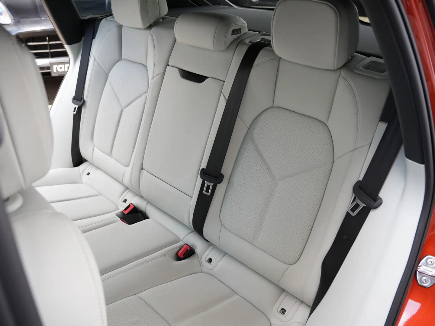 MACAN S PAPAYA-KREIDE-LUFTF.-SPORTABGAS.-21 GT