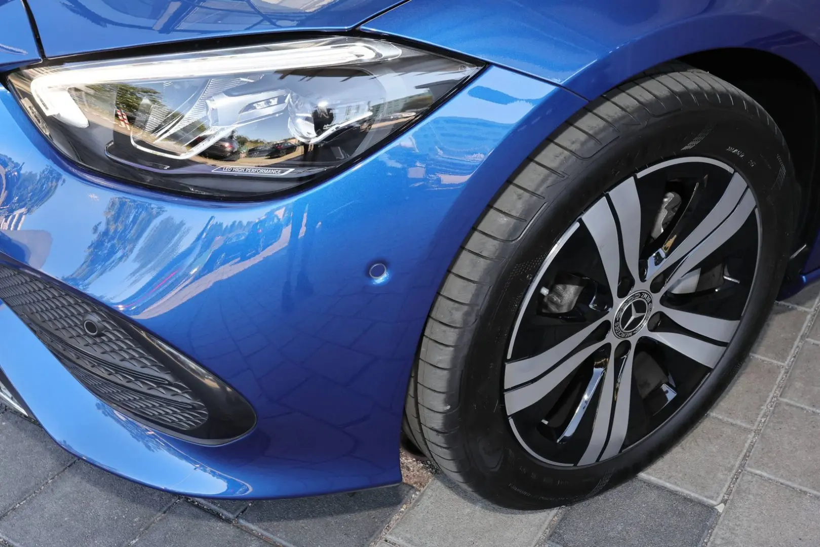 C 180 CARPLAY SPURHALTE 360  MBUX LED 17 ZOLL