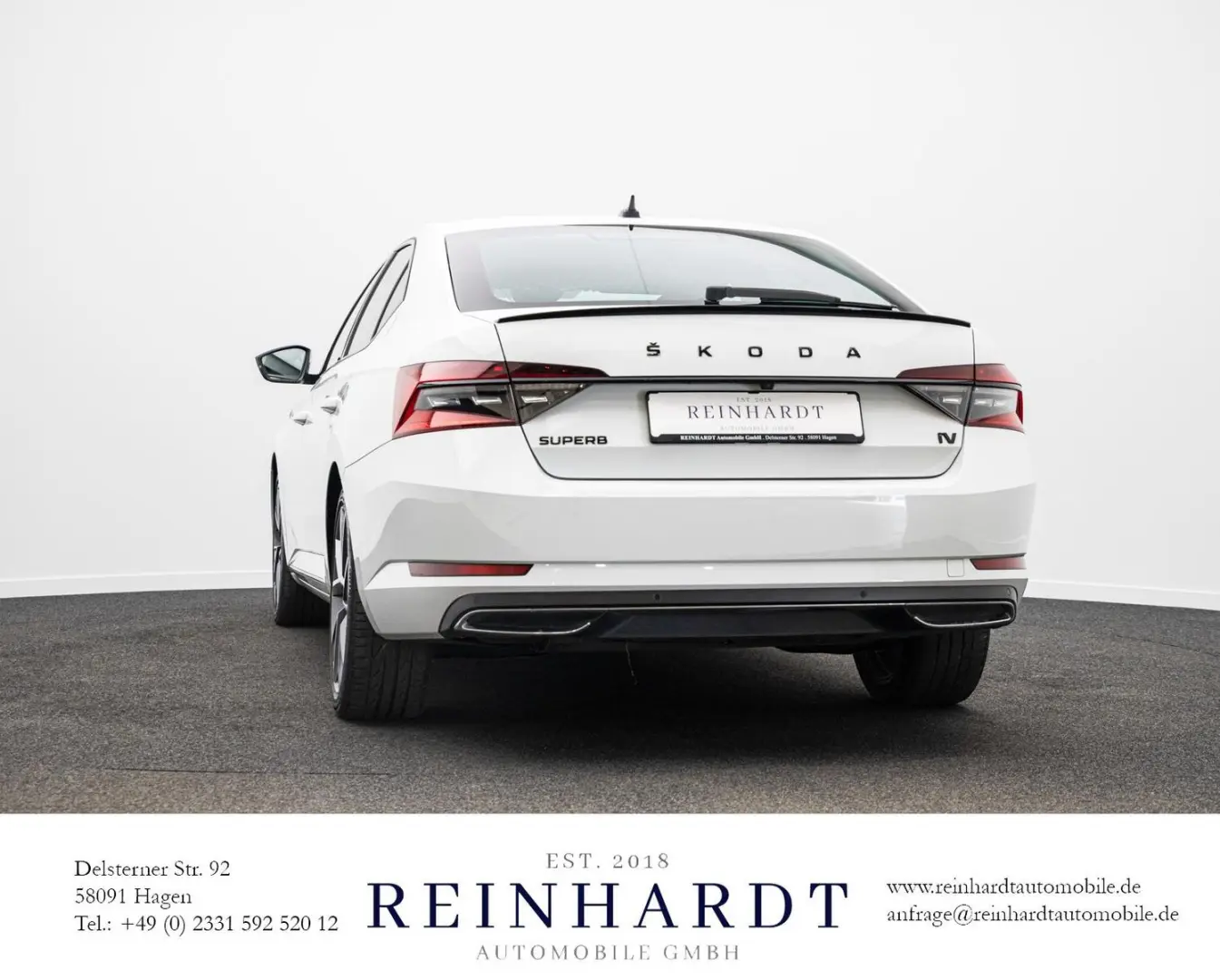 SUPERB LIMOUSINE iV SPORTLINE ACC PANO KAM. LED