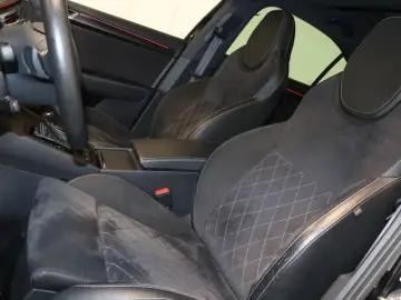 Superb 2.0 TDI SportLine 4x4-PANO-NAV-LED-AHK-